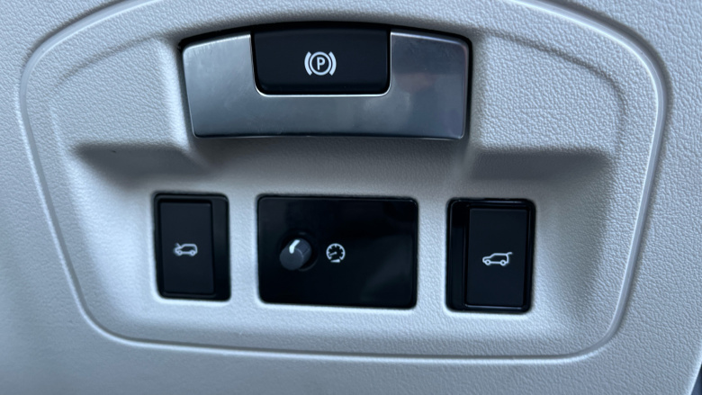 Jaguar I-Pace 294kW EV400 SE 90kWh 5dr Auto Electric Estate